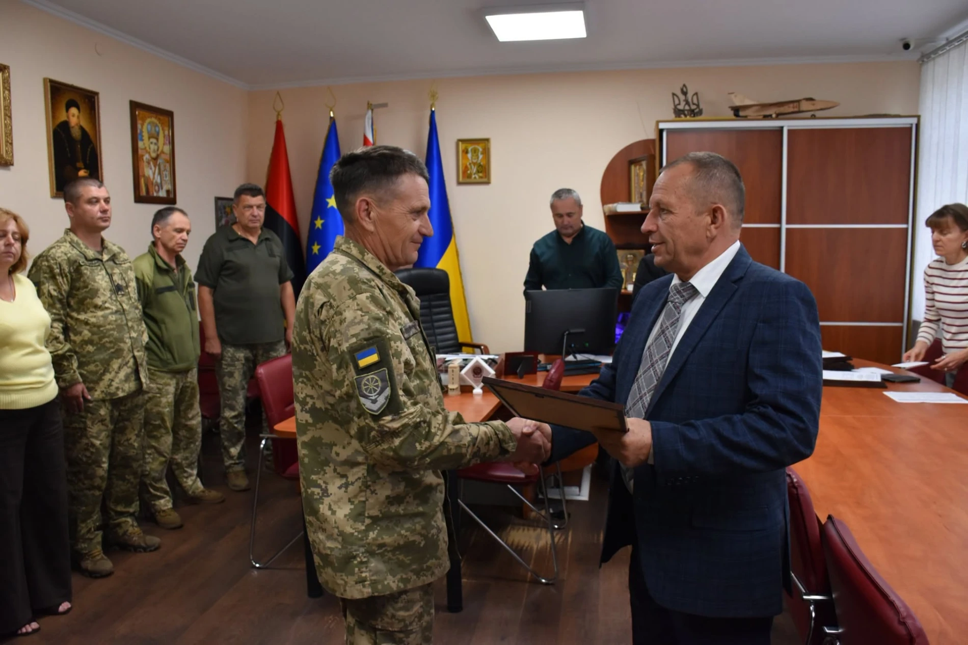 Старокостянтинів відзначає 817-ту річницю: день розпочали з вшанування пам’яті та подяки захисникам