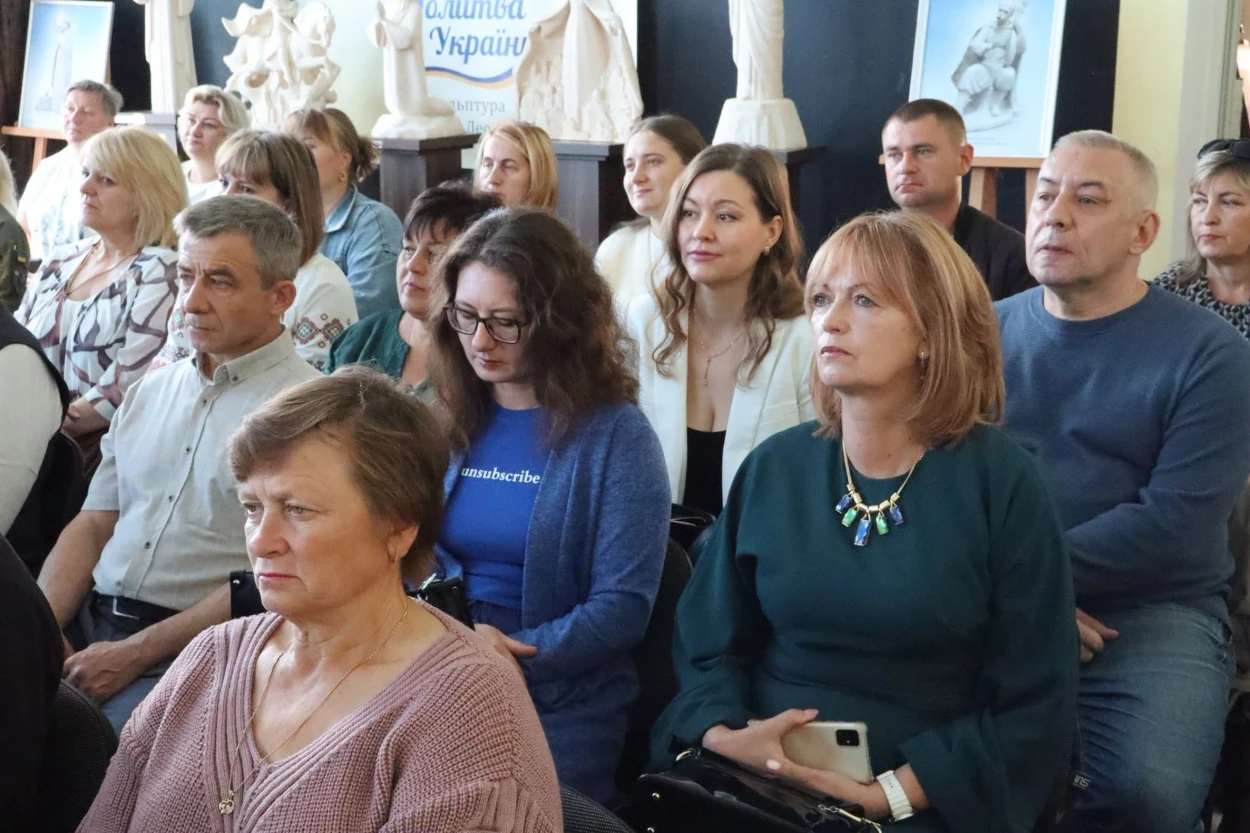 Героїв України та почесних громадян відзначили у Старокостянтинові з нагоди Дня міста