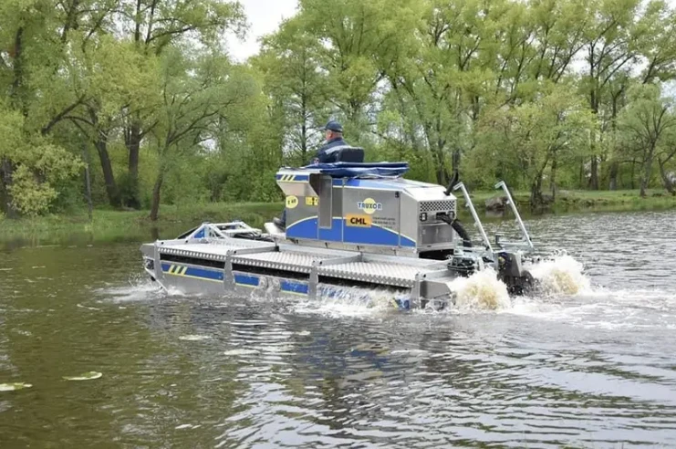 Машина-амфібія для порятунку малих річок: досвід громад і можливості співпраці