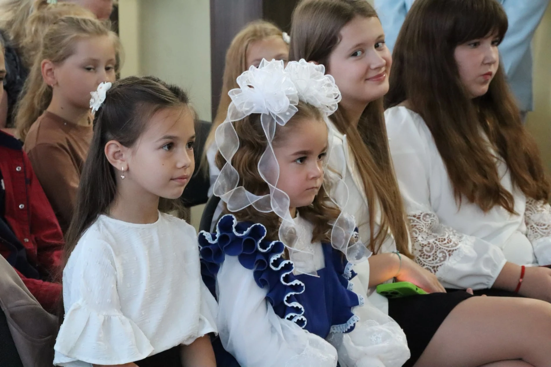 Перші ноти, перші емоції: у Старокостянтинові посвятили першокласників у юні музиканти