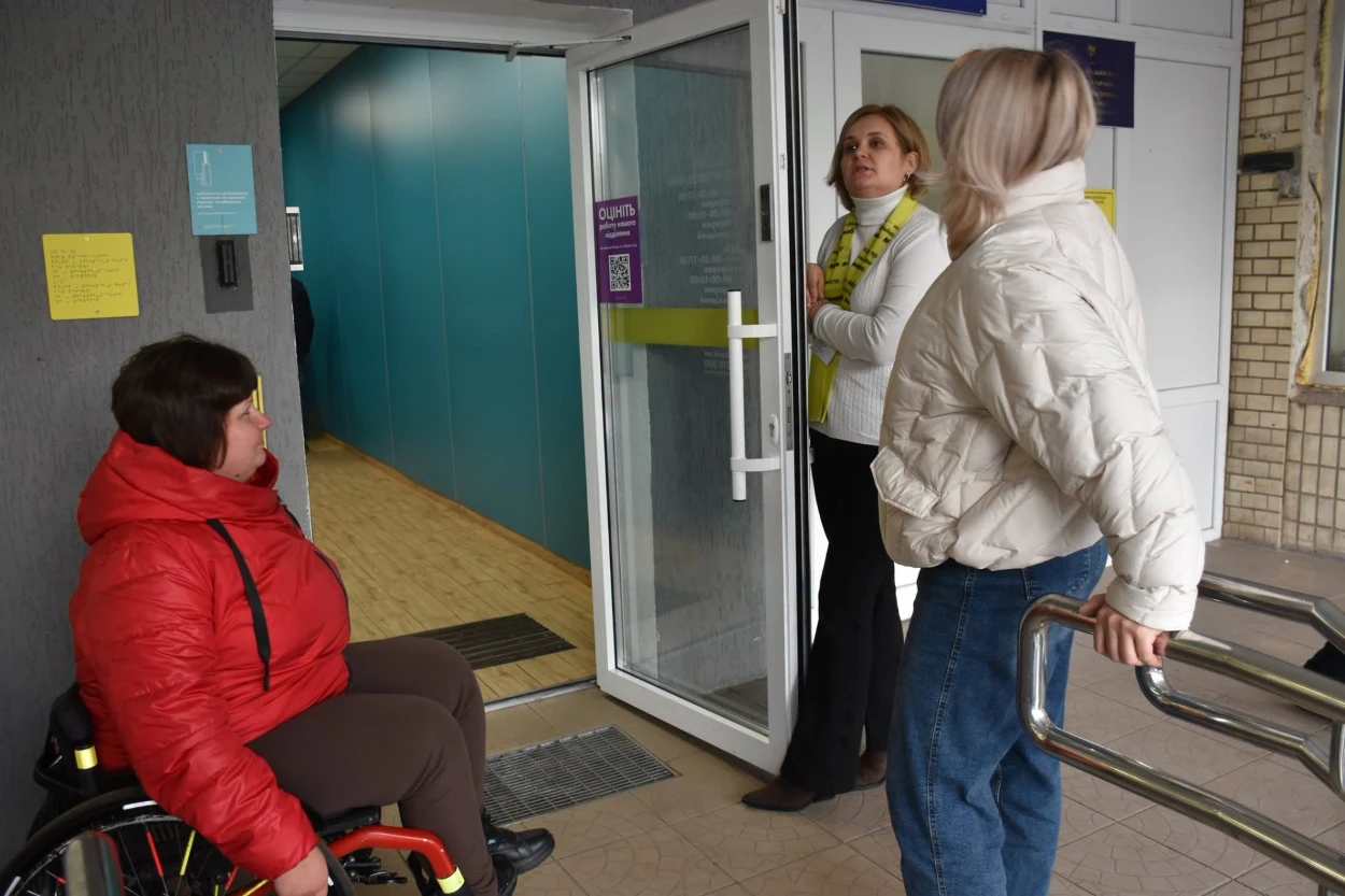 У Старокостянтинівській громаді перевірили доступність міських маршрутів для маломобільних людей