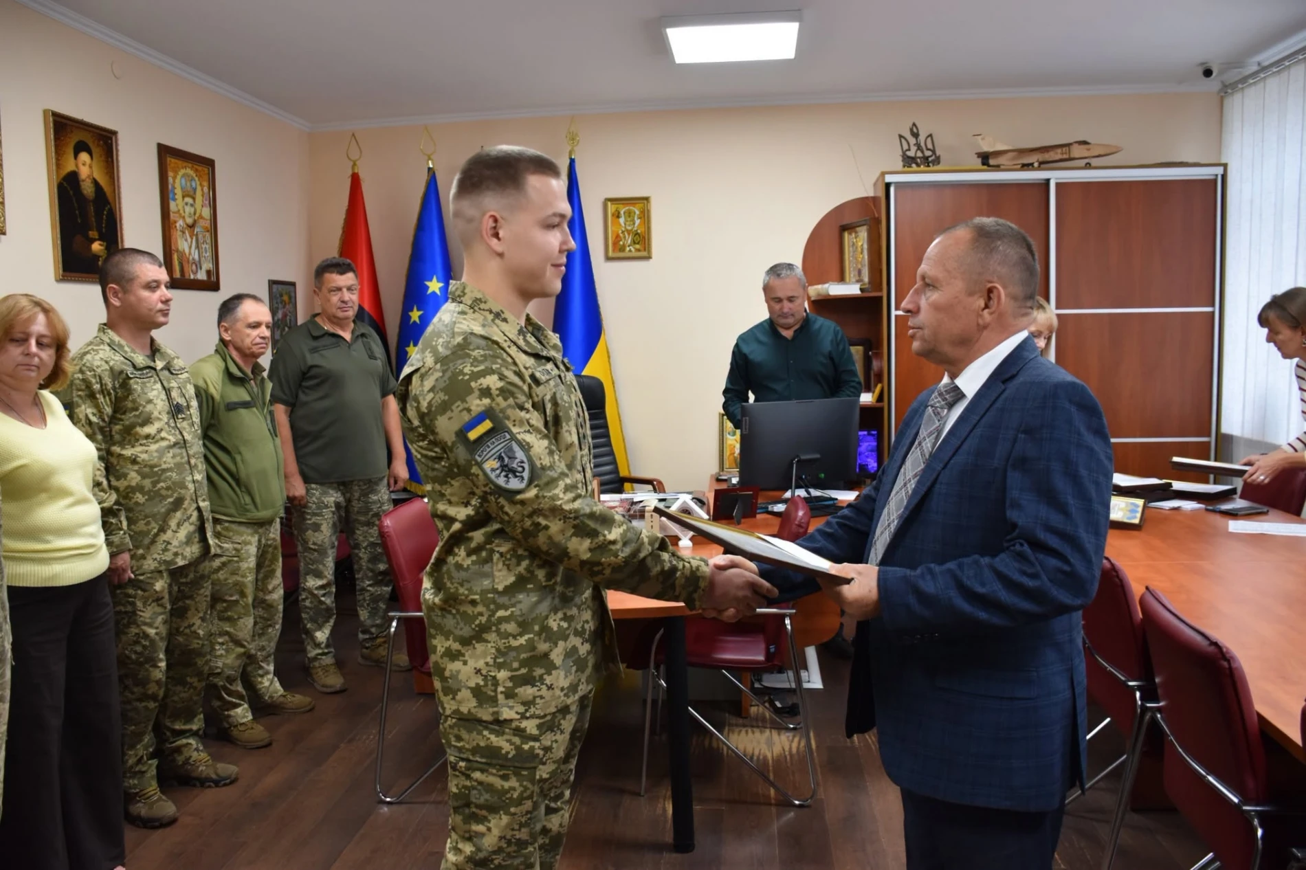 Старокостянтинів відзначає 817-ту річницю: день розпочали з вшанування пам’яті та подяки захисникам