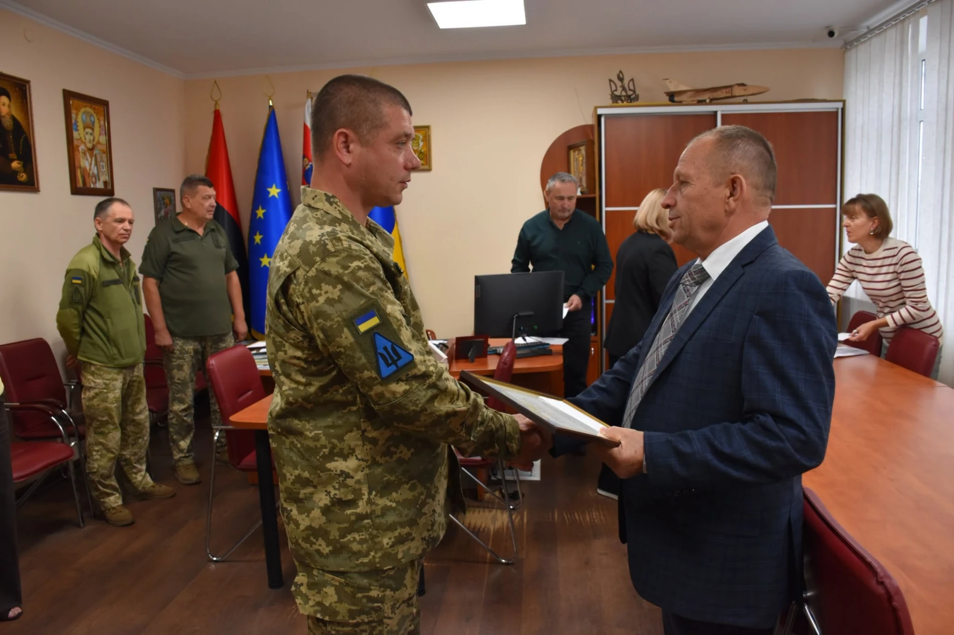 Старокостянтинів відзначає 817-ту річницю: день розпочали з вшанування пам’яті та подяки захисникам