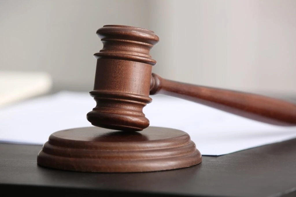 У сусідів: про комендантську годину, гаряче харчування в школах, запобігання теракту