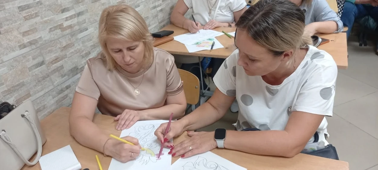 Від есе до міжнародних проєктів: як педагоги Старокостянтинова готуються до нового навчального року