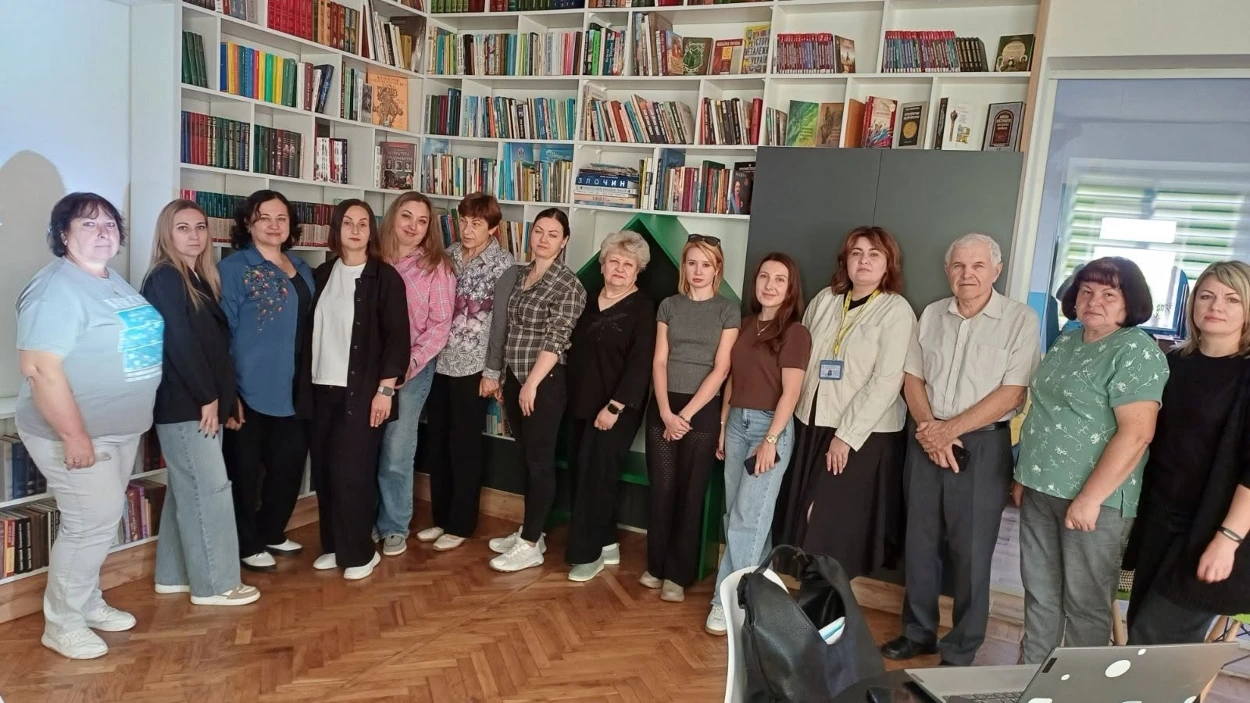 Психологічна стійкість і професійна комунікація: у Старокостянтинівській громаді навчали фахівців