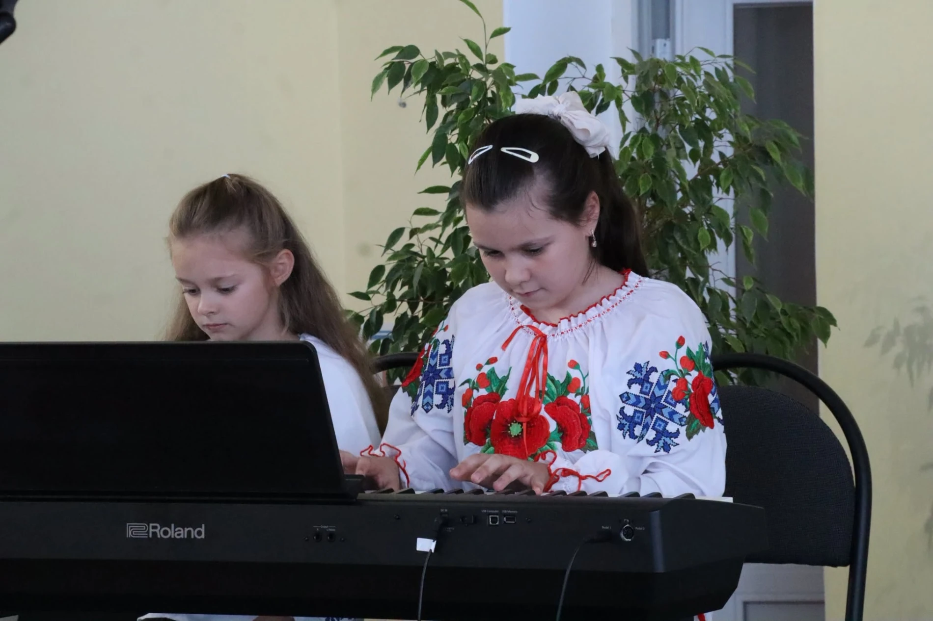 Перші ноти, перші емоції: у Старокостянтинові посвятили першокласників у юні музиканти