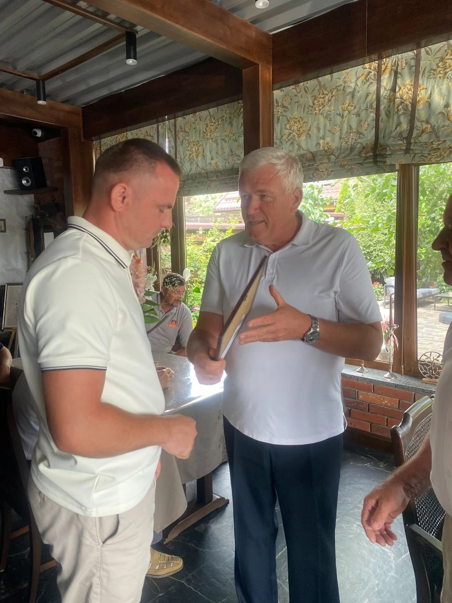 Нехай пасіки будуть багатими на мед! Бджолярів Старокостянтинівщини привітали зі святом