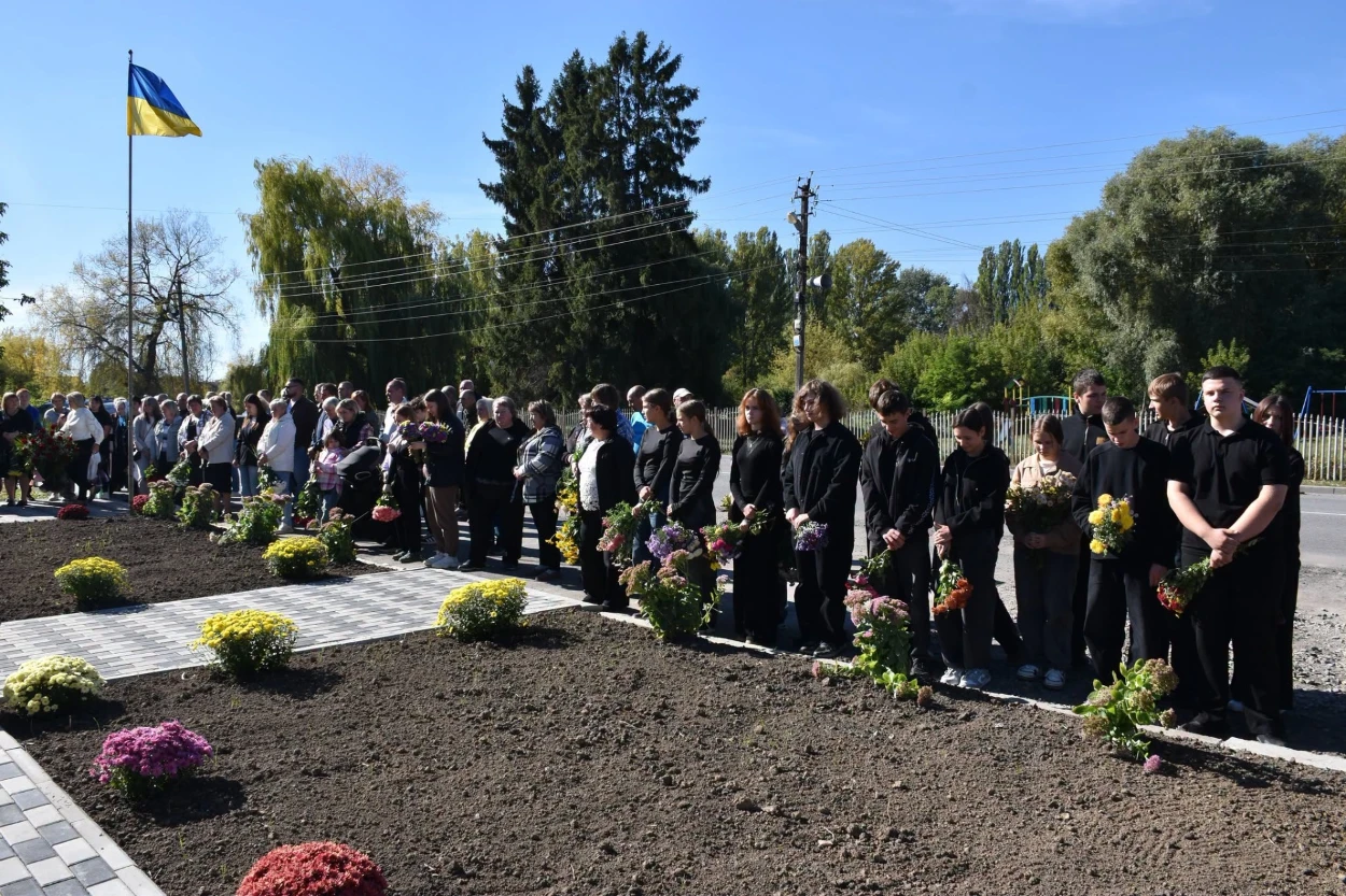 У Сахнівцях і Решнівці відкрили Алеї пам’яті на честь полеглих Захисників України