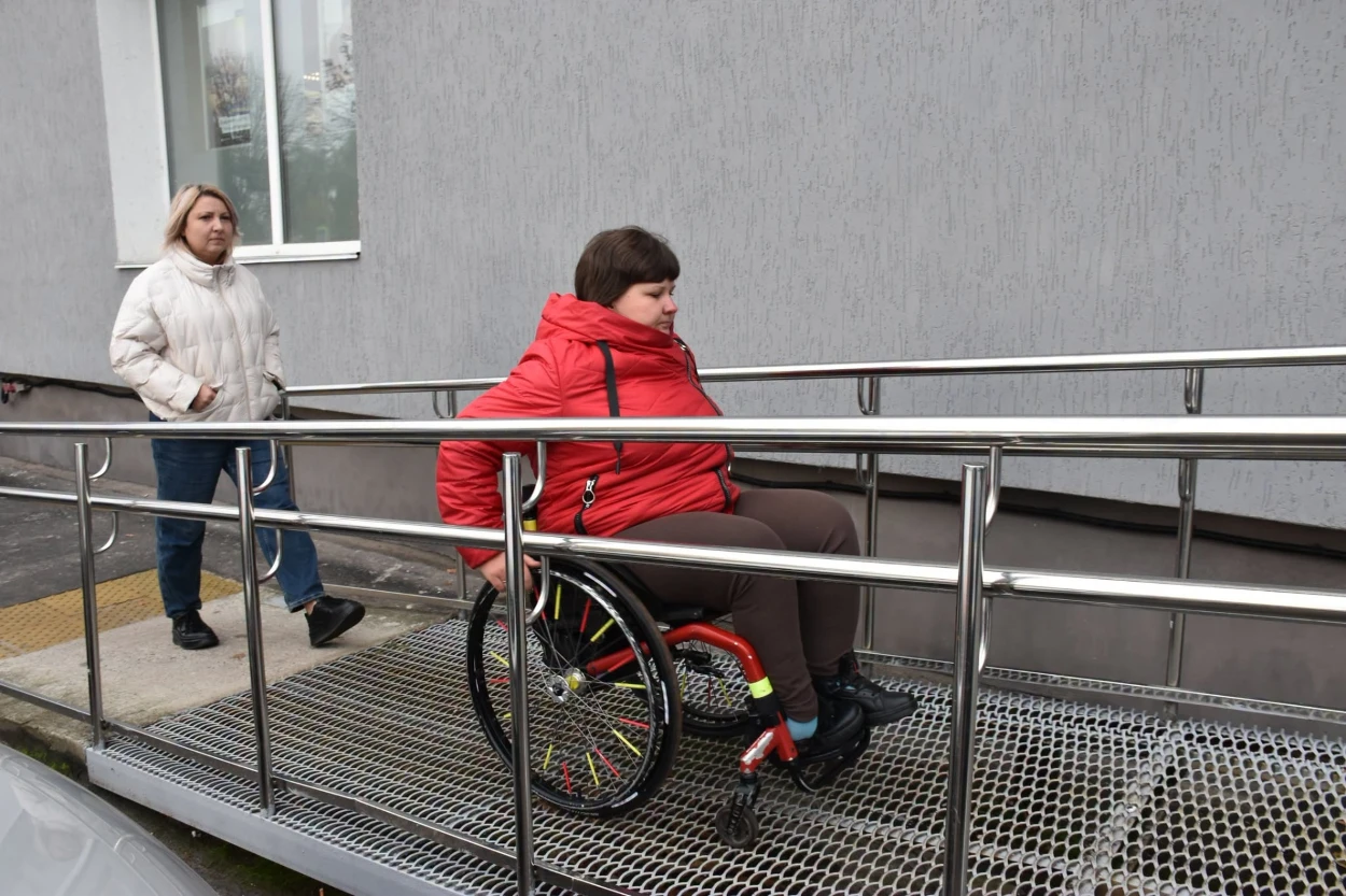 У Старокостянтинівській громаді перевірили доступність міських маршрутів для маломобільних людей