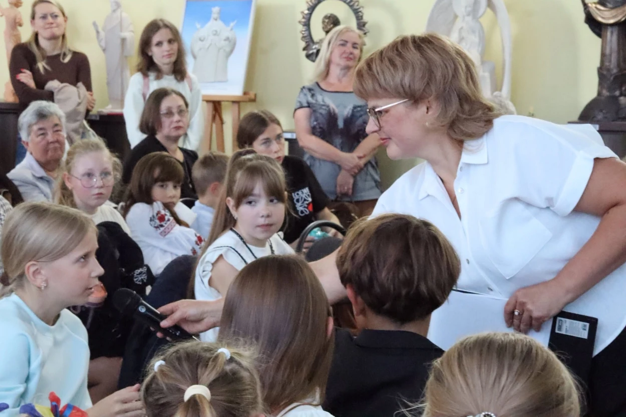 Перші ноти, перші емоції: у Старокостянтинові посвятили першокласників у юні музиканти