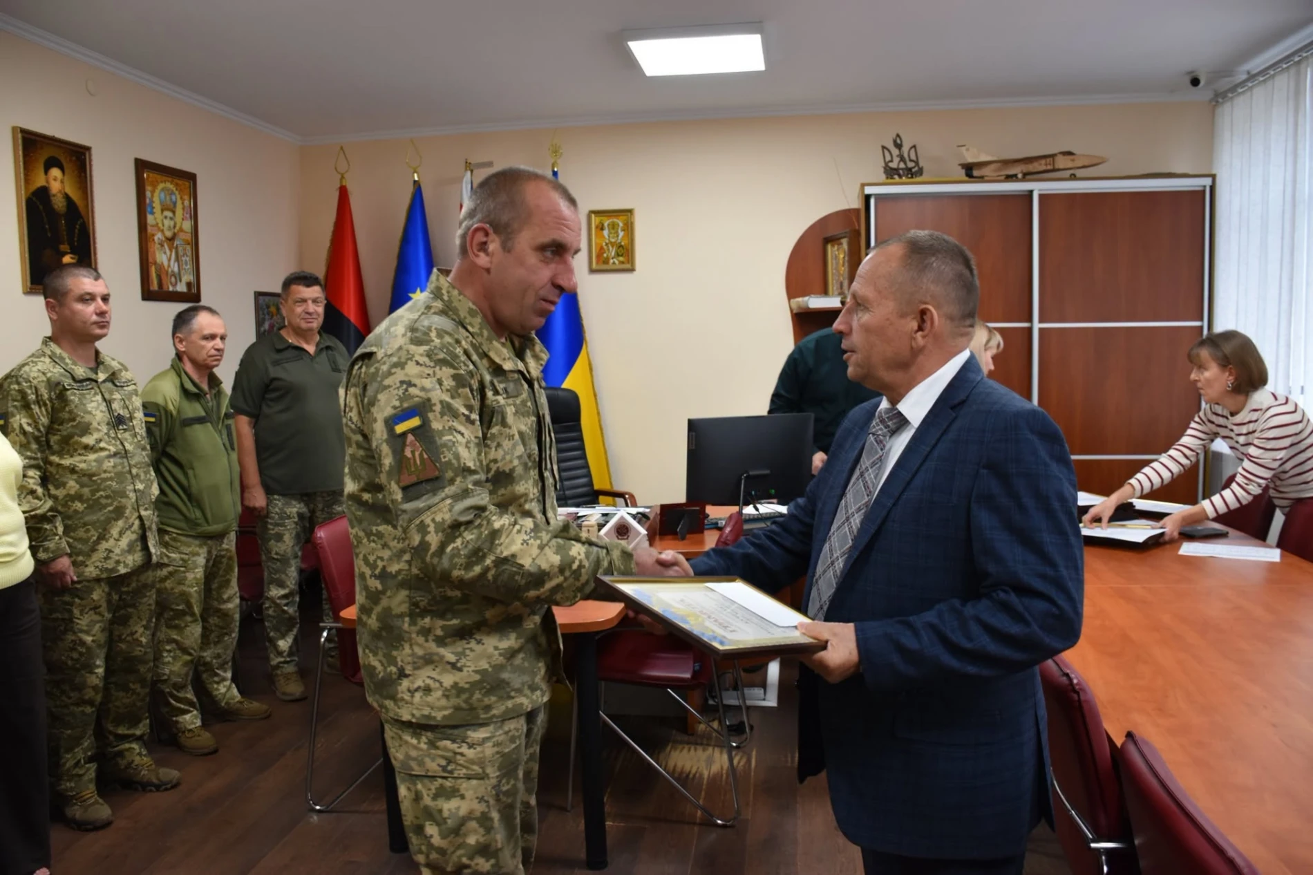 Старокостянтинів відзначає 817-ту річницю: день розпочали з вшанування пам’яті та подяки захисникам