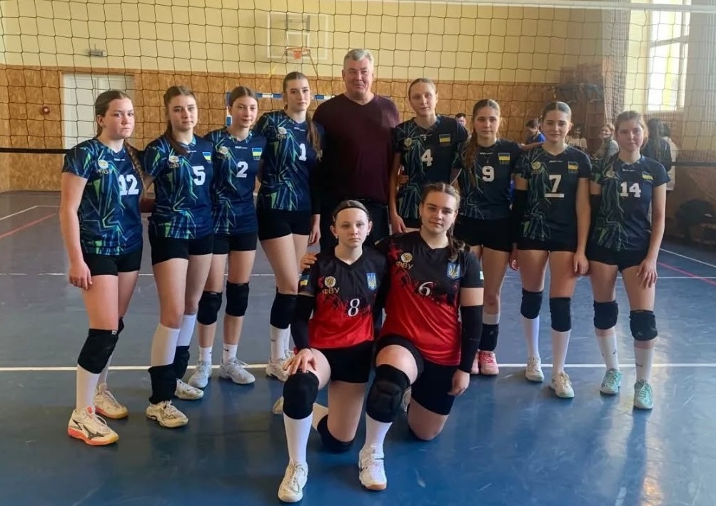 Новини Старокостянтинівщини. Фотовиставка, викрадене авто, перфоманс, ярмарок, зустрічі та перемоги