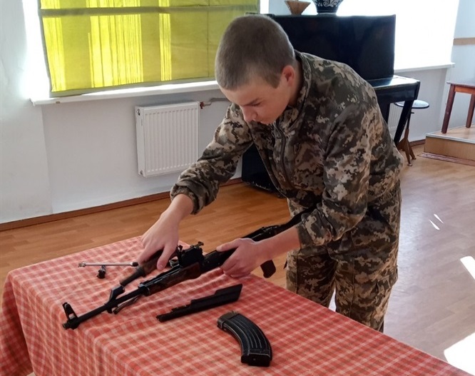 Змагання до Дня ЗСУ - збірка і розбірка АК- 74