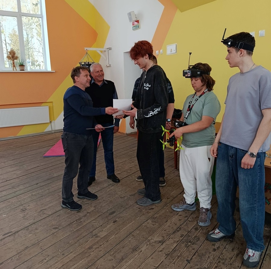 У Старокостянтинові відбулися змагання з авіамоделювання серед операторів БПЛА