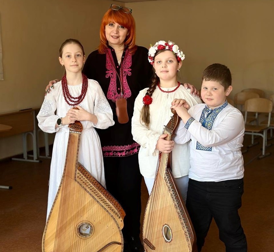 Новини Старокостянтинівщини. Труби з відстрочкою, про інсульт, відзнаки, урок бандури та спорт