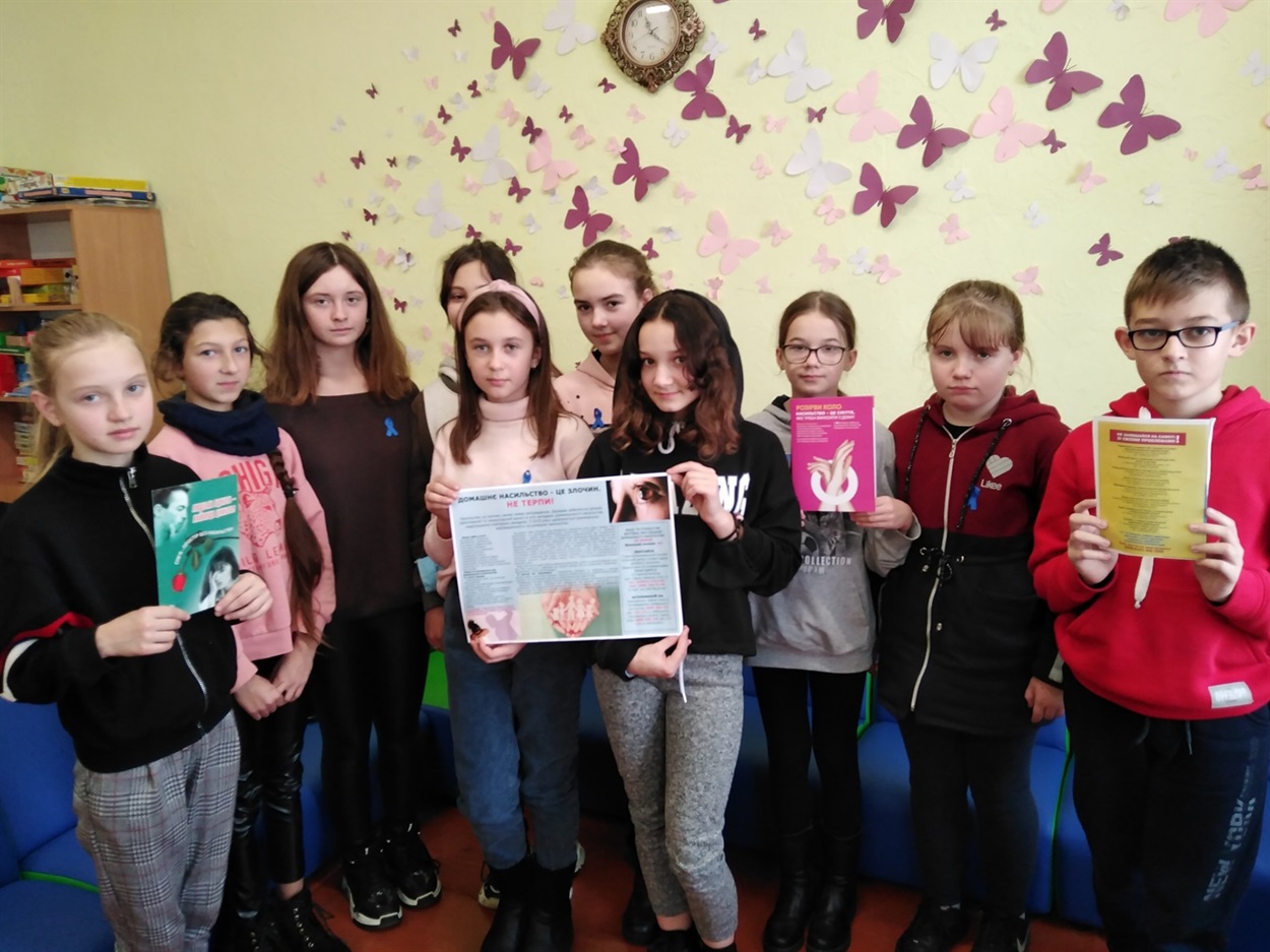 До акції  долучилися учні Старокостянтинівської школи N 4