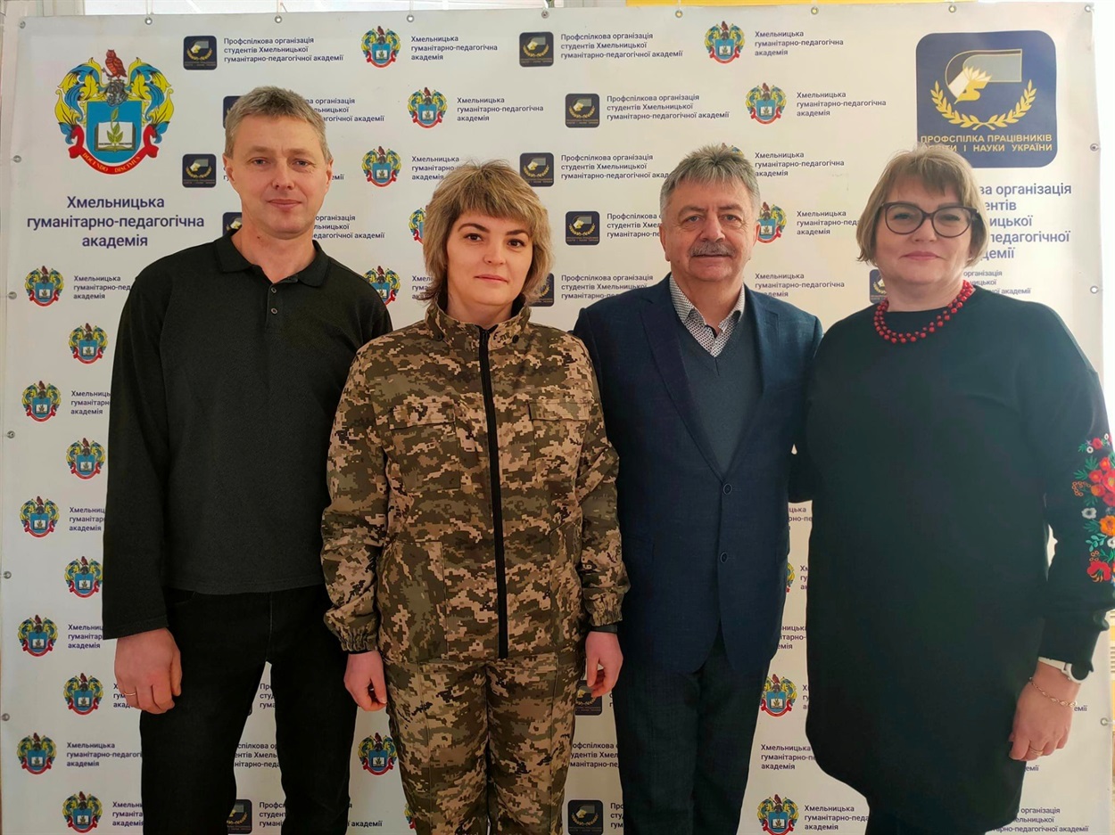 Разом з учителями - переможцем і лауреатом обласного етапу конкурсу "Вчитель року-2023"