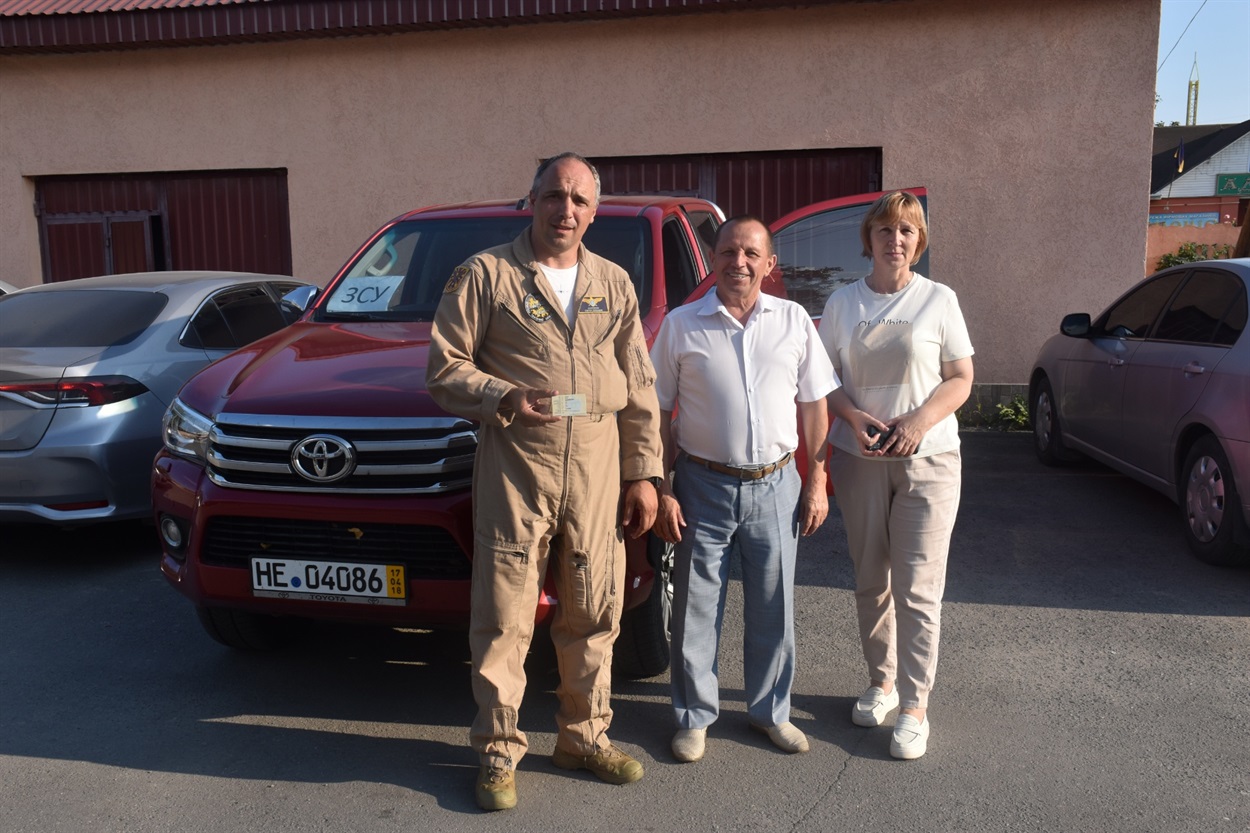 Під час передачі автомобілів