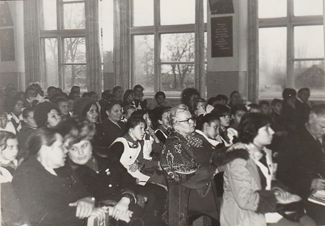 1982р.