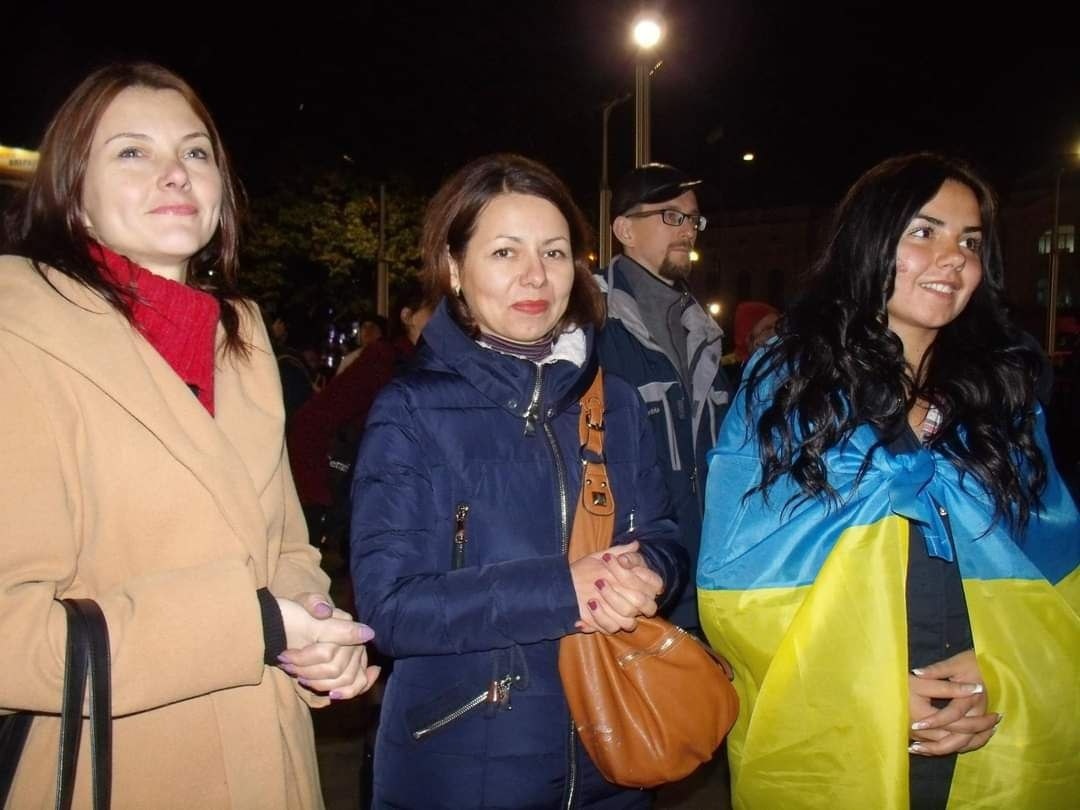 2015 рік, Карі бере участь у патріотичній акції в Харкові