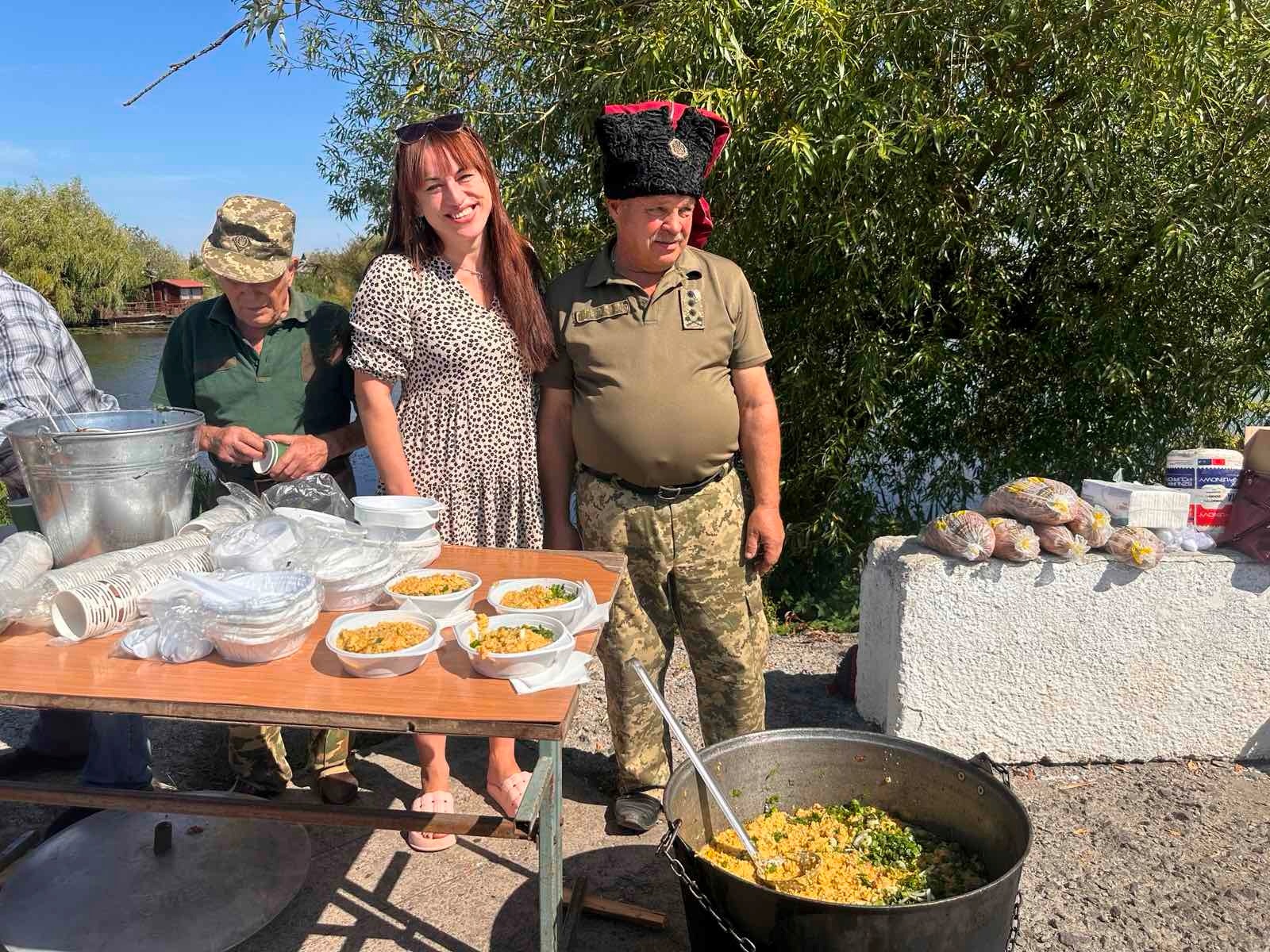 Смачний куліш і козацький дух: у Старокостянтинові відбувся ярмарок на підтримку кінного клубу