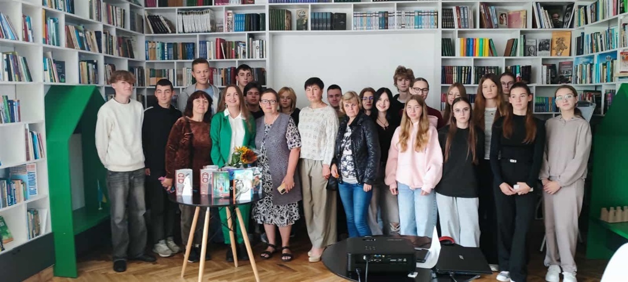Новини воєнного часу. Спортивний тиждень, цікаві зустрічі, будівництво, майстер-клас