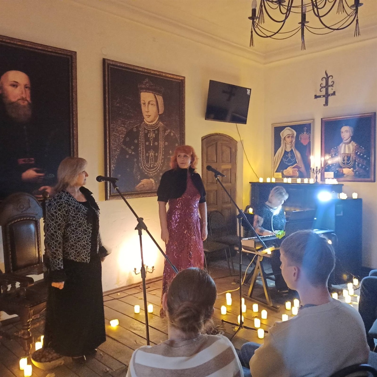 Музика в камені: благодійний концерт у замку князів Острозьких об’єднав мистецтво й доброту