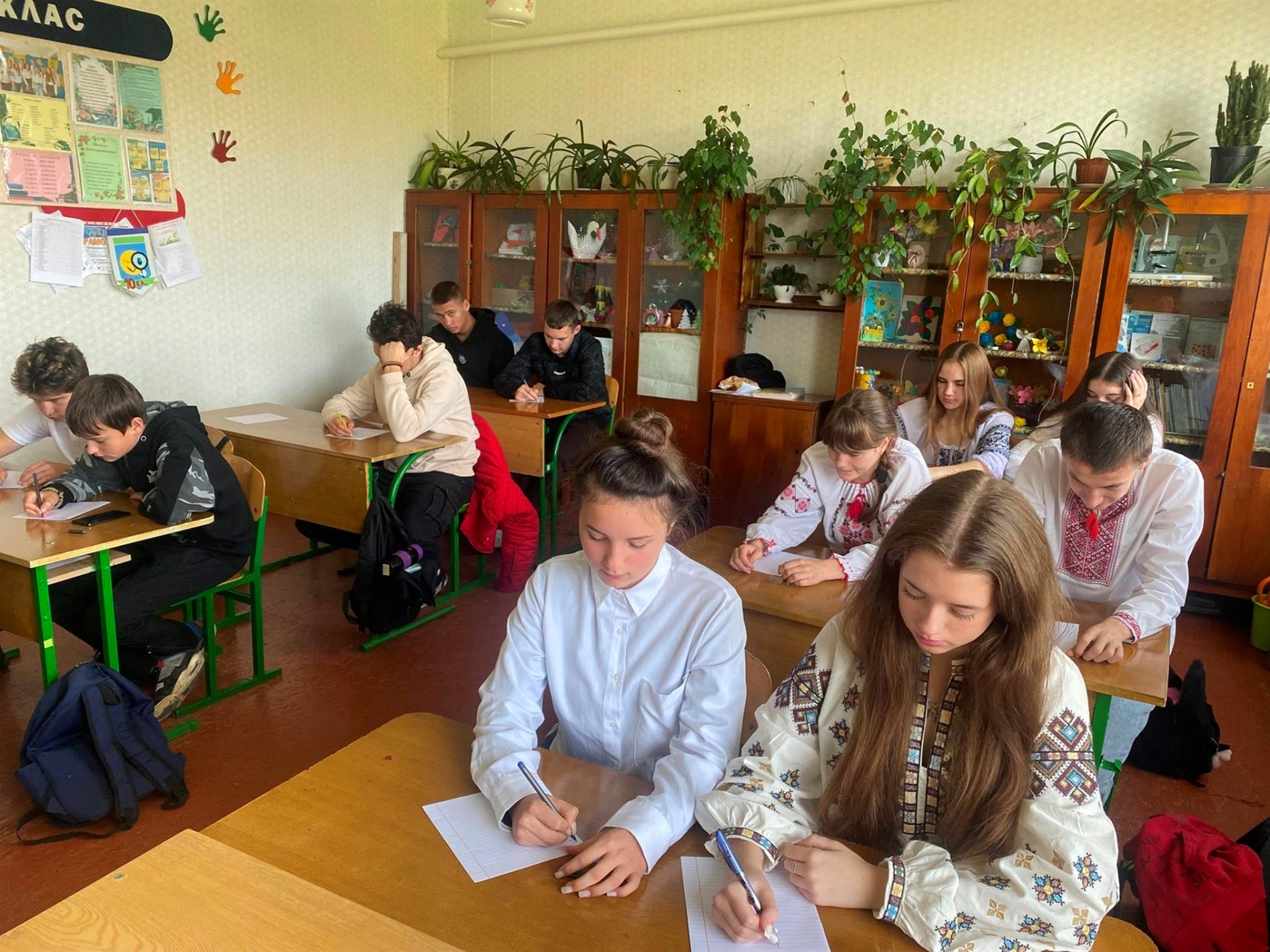 Старокостянтинівська громада долучилася до Всеукраїнського радіодиктанту національної єдності