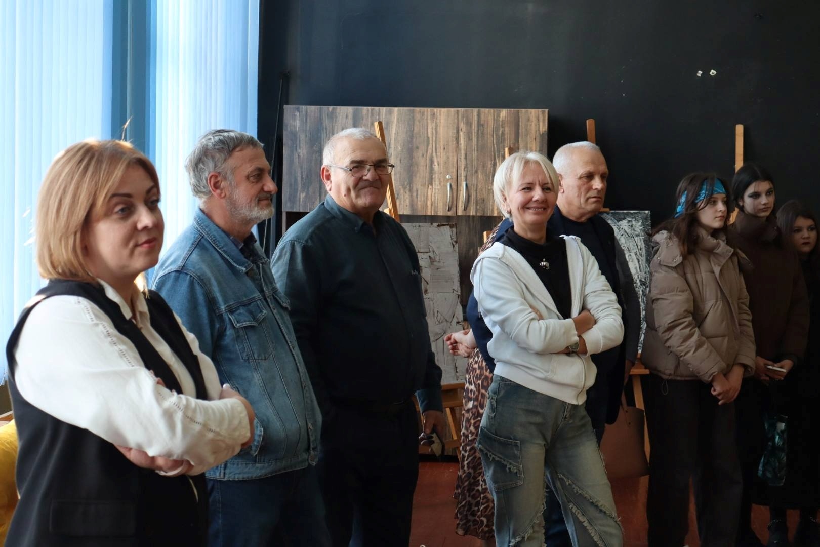 Мистецтво, що чіпляє: у Старокостянтинові відкрили виставку Віктора Куби