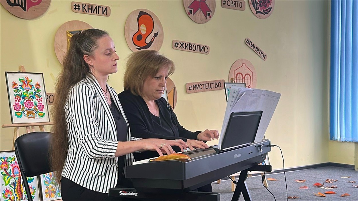 Мистецтво, що об’єднує громаду: у Старокостянтинові відзначили день працівників культури