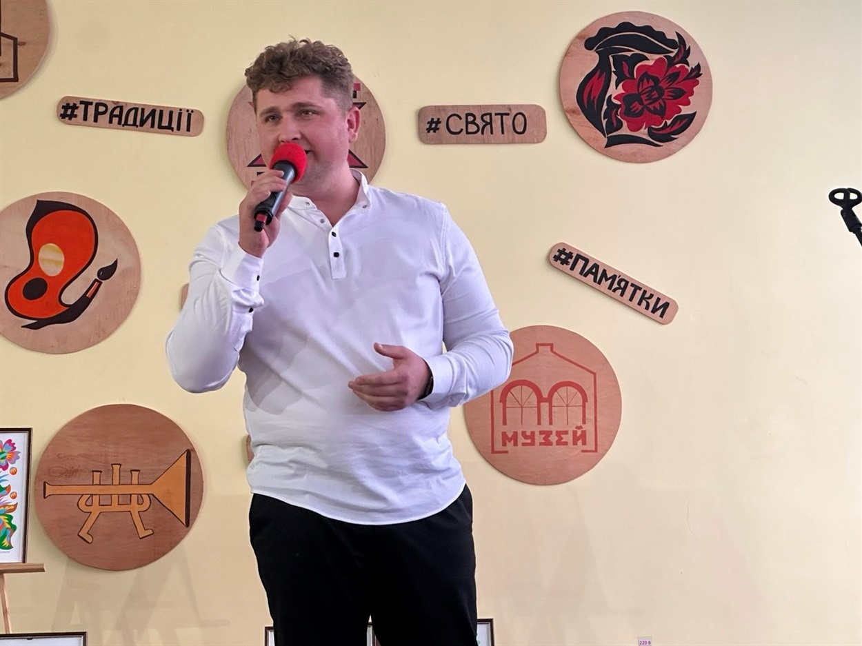 Мистецтво, що об’єднує громаду: у Старокостянтинові відзначили день працівників культури