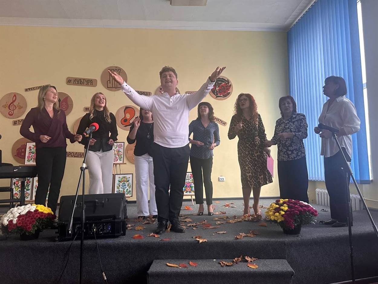 Мистецтво, що об’єднує громаду: у Старокостянтинові відзначили день працівників культури