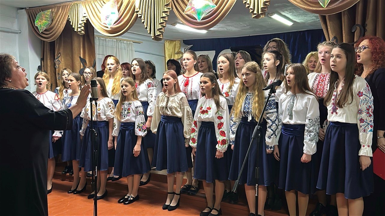 Ювілейна симфонія: 70 років музичній школі і подарунок у 150 000 гривень на інструменти