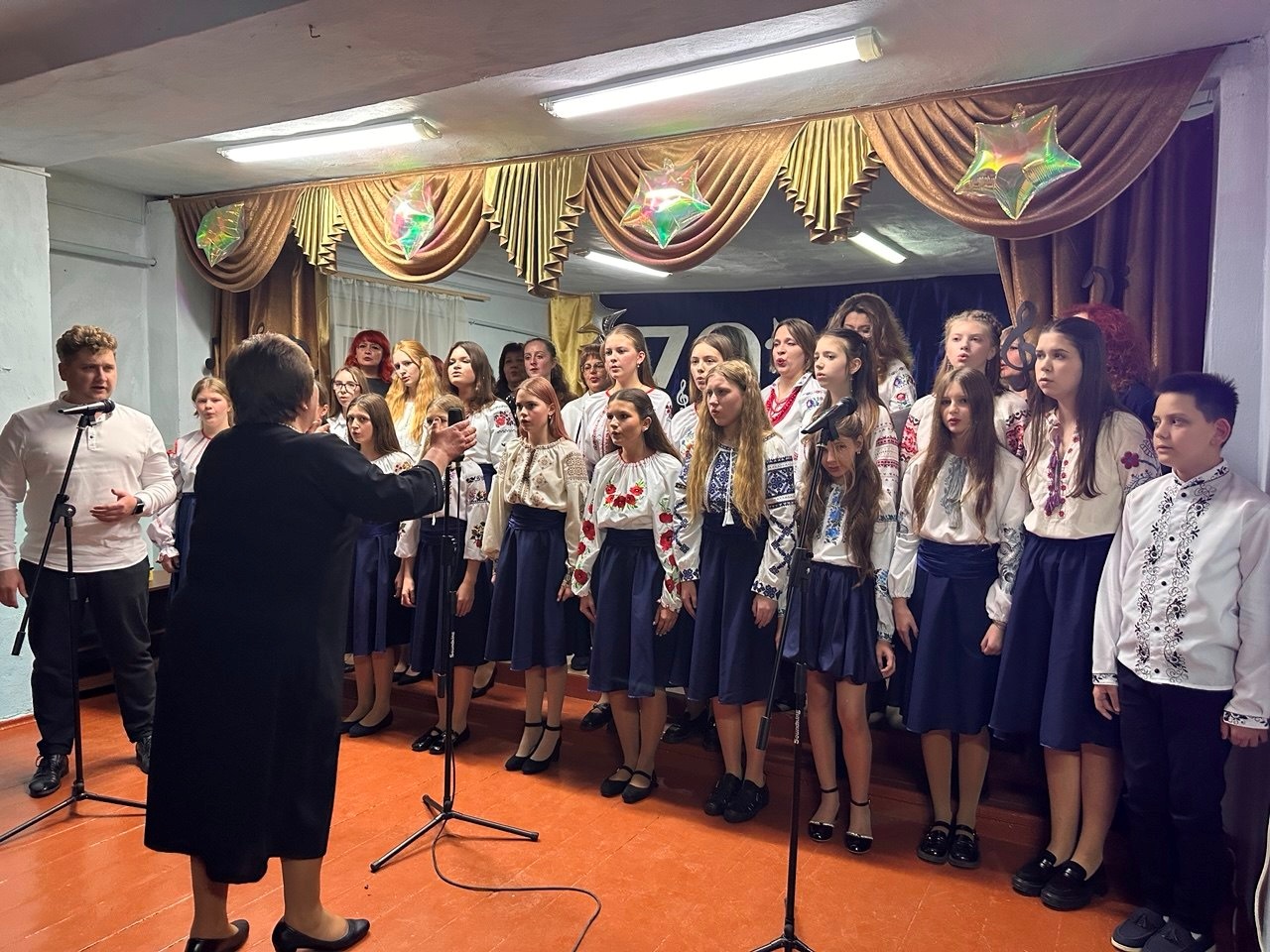 Ювілейна симфонія: 70 років музичній школі і подарунок у 150 000 гривень на інструменти