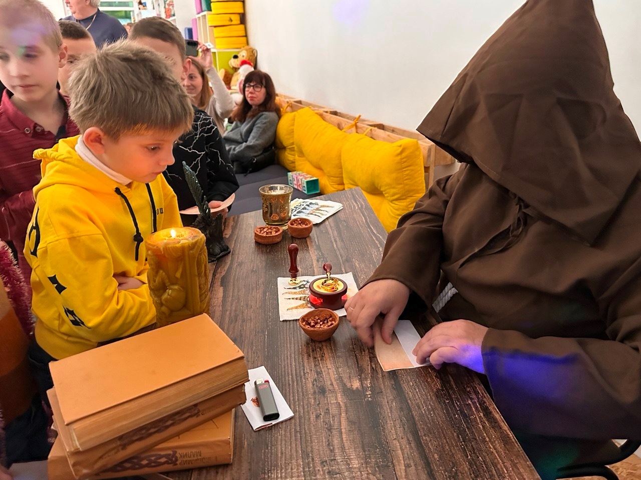 Льодяна майстерня у дитячій бібліотеці: як пройшов день зимових див