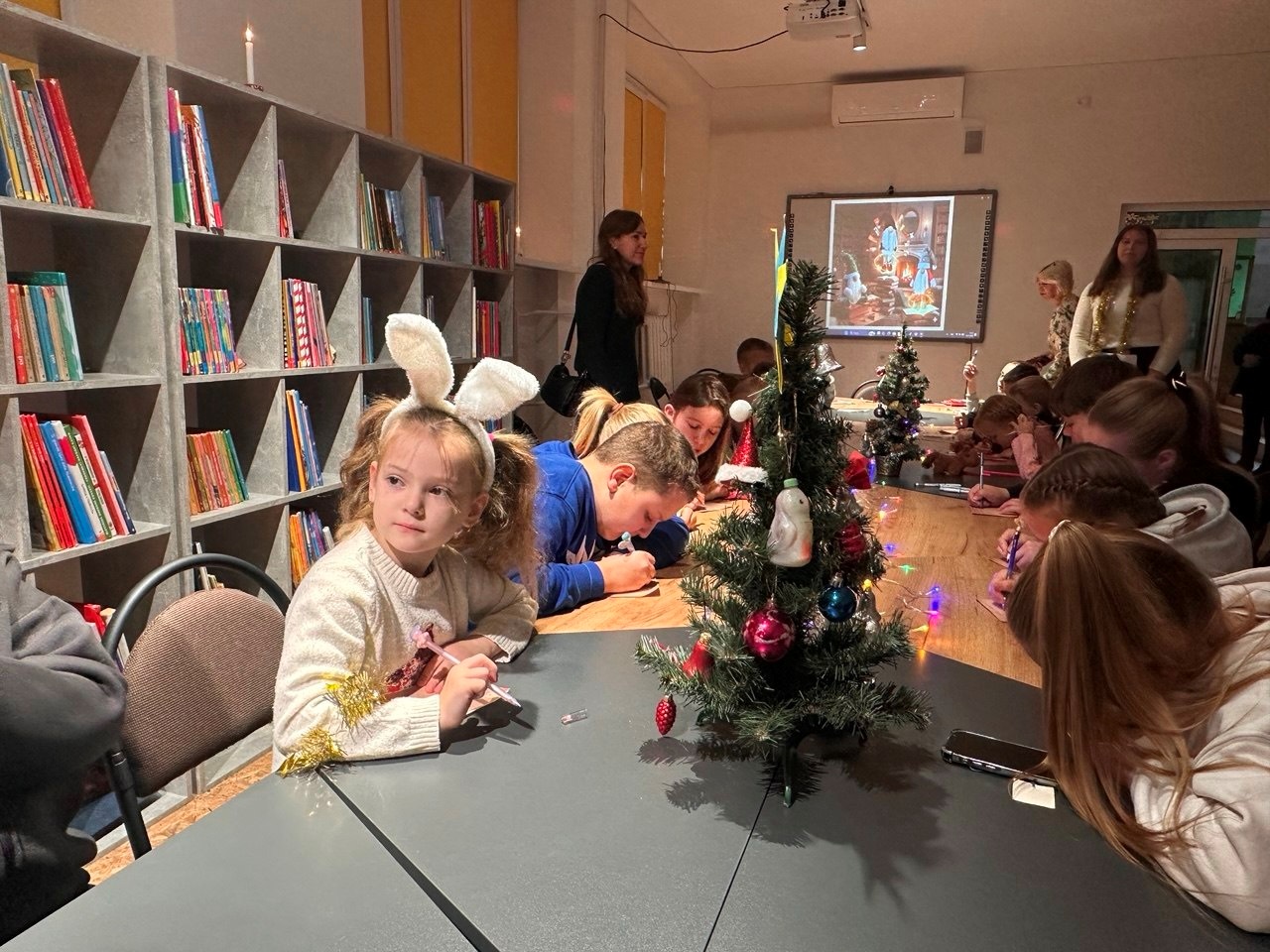 Льодяна майстерня у дитячій бібліотеці: як пройшов день зимових див