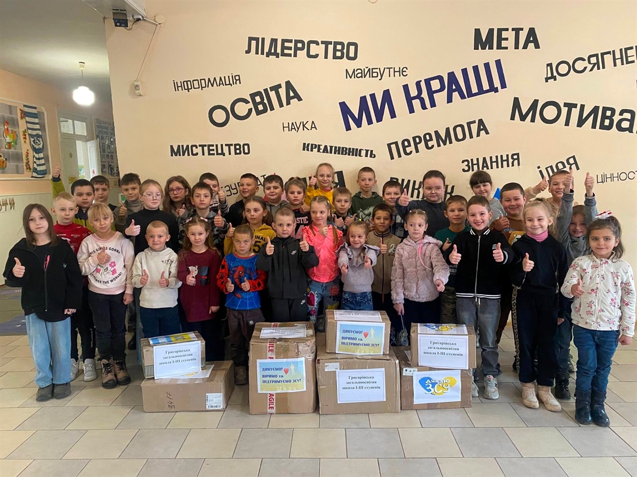 Помічники Свтяого Миколая із  Григорівської ЗОШ І–ІІІ ст.