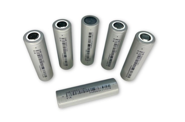 батареї 18650