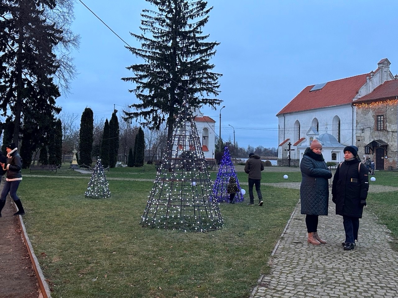 Всупереч тривогам: у Старокостянтинові відкрилася Резиденція Святого Миколая