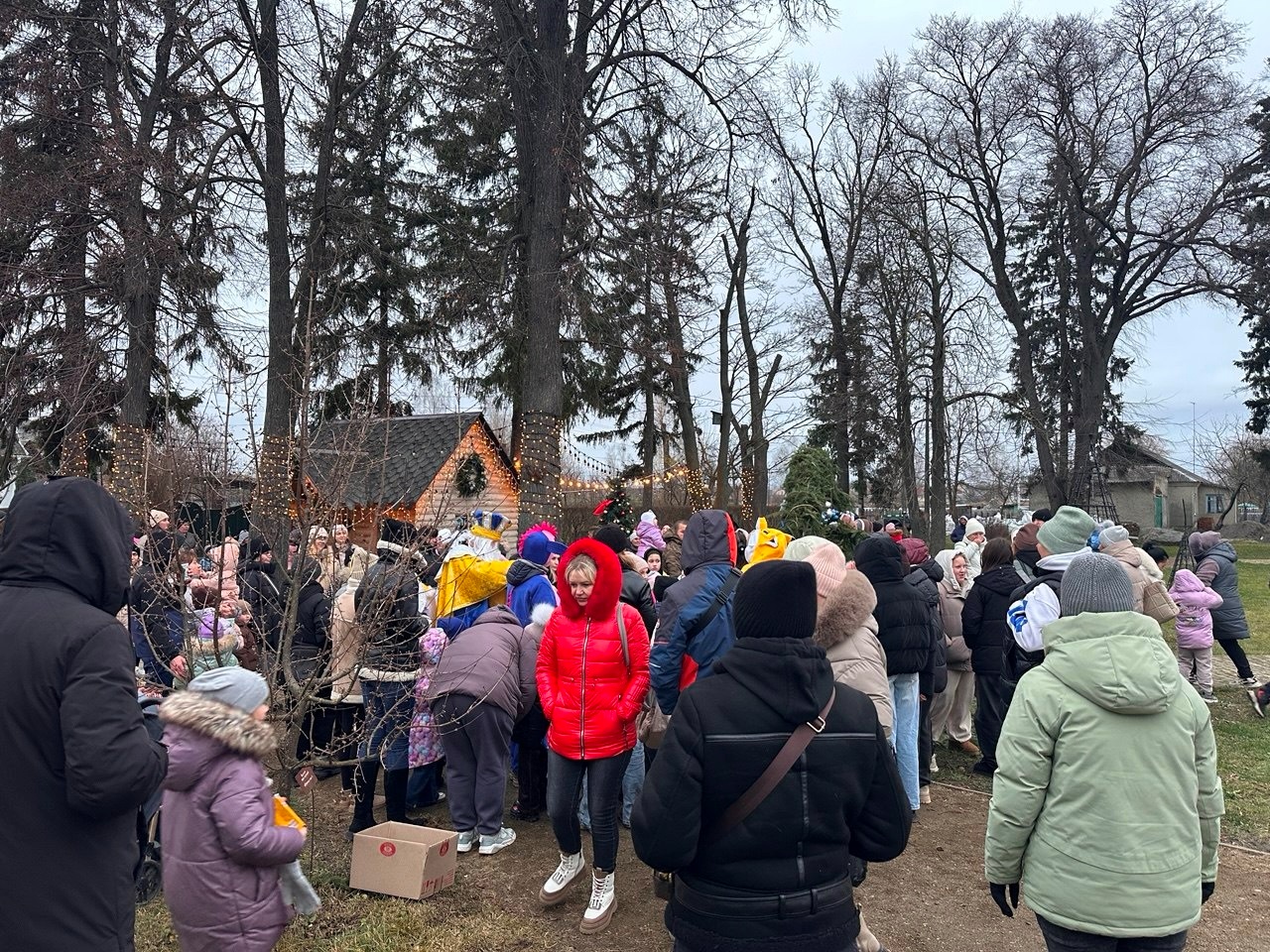 Всупереч тривогам: у Старокостянтинові відкрилася Резиденція Святого Миколая