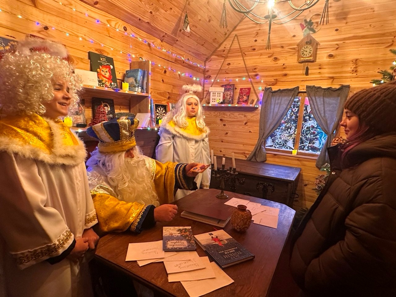 Всупереч тривогам: у Старокостянтинові відкрилася Резиденція Святого Миколая