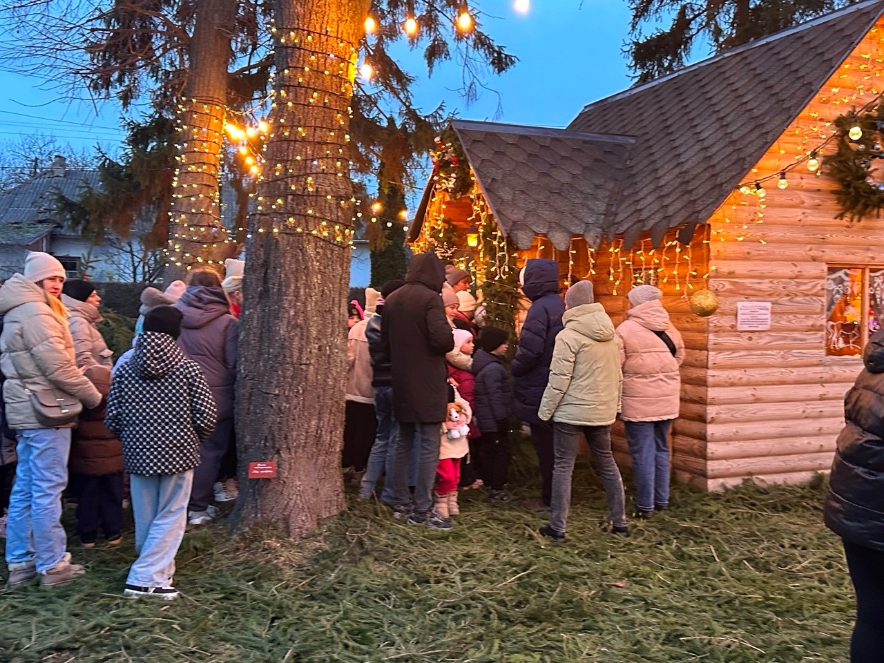 Всупереч тривогам: у Старокостянтинові відкрилася Резиденція Святого Миколая