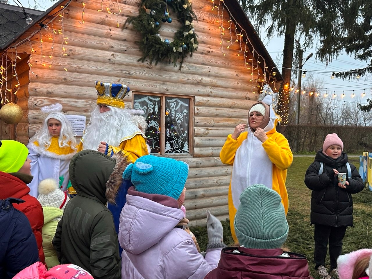Всупереч тривогам: у Старокостянтинові відкрилася Резиденція Святого Миколая