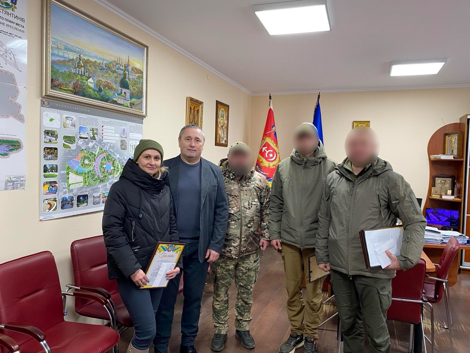 Незламність і подяка: у Старокостянтинові відзначили військовослужбовців ЗСУ
