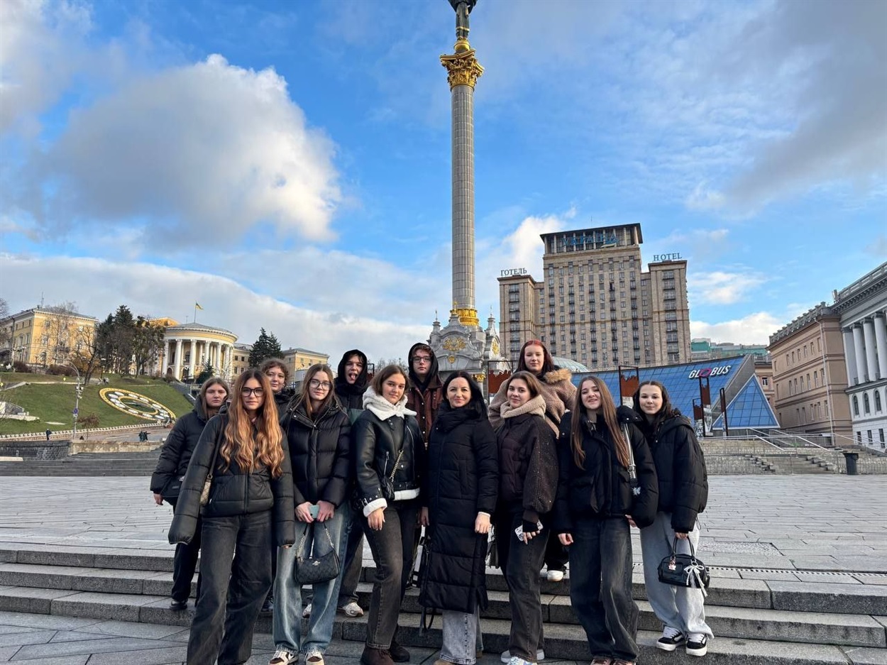 Покоління перемоги 3.0: як десятикласники першої школи навчалися розвивати громаду з GoGlobal