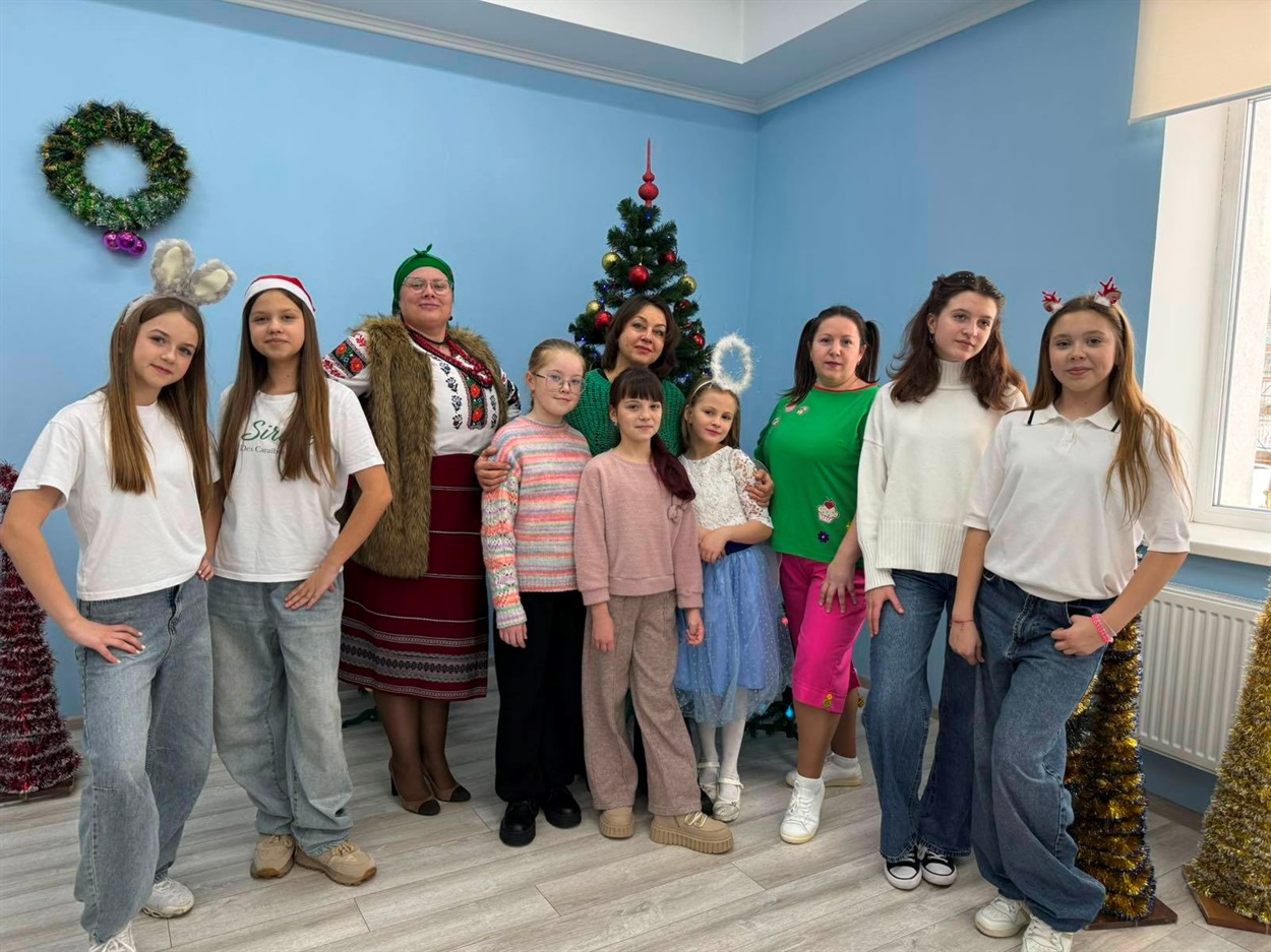 Новорічні дива у Старокостянтинові: дитячі усмішки запалили у Центрі творчості