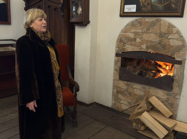 Новини Старокостянтинівщини. Про розчищення доріг від заметів, допомогу ЗСУ та каміни у замку