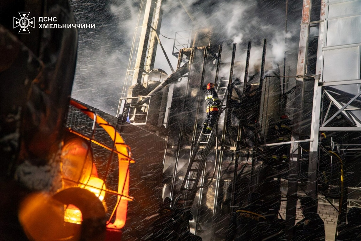 У сусідів: пожежа на зерносушарці, викриття агента фсб, корупція в лікарні та резонансні інциденти