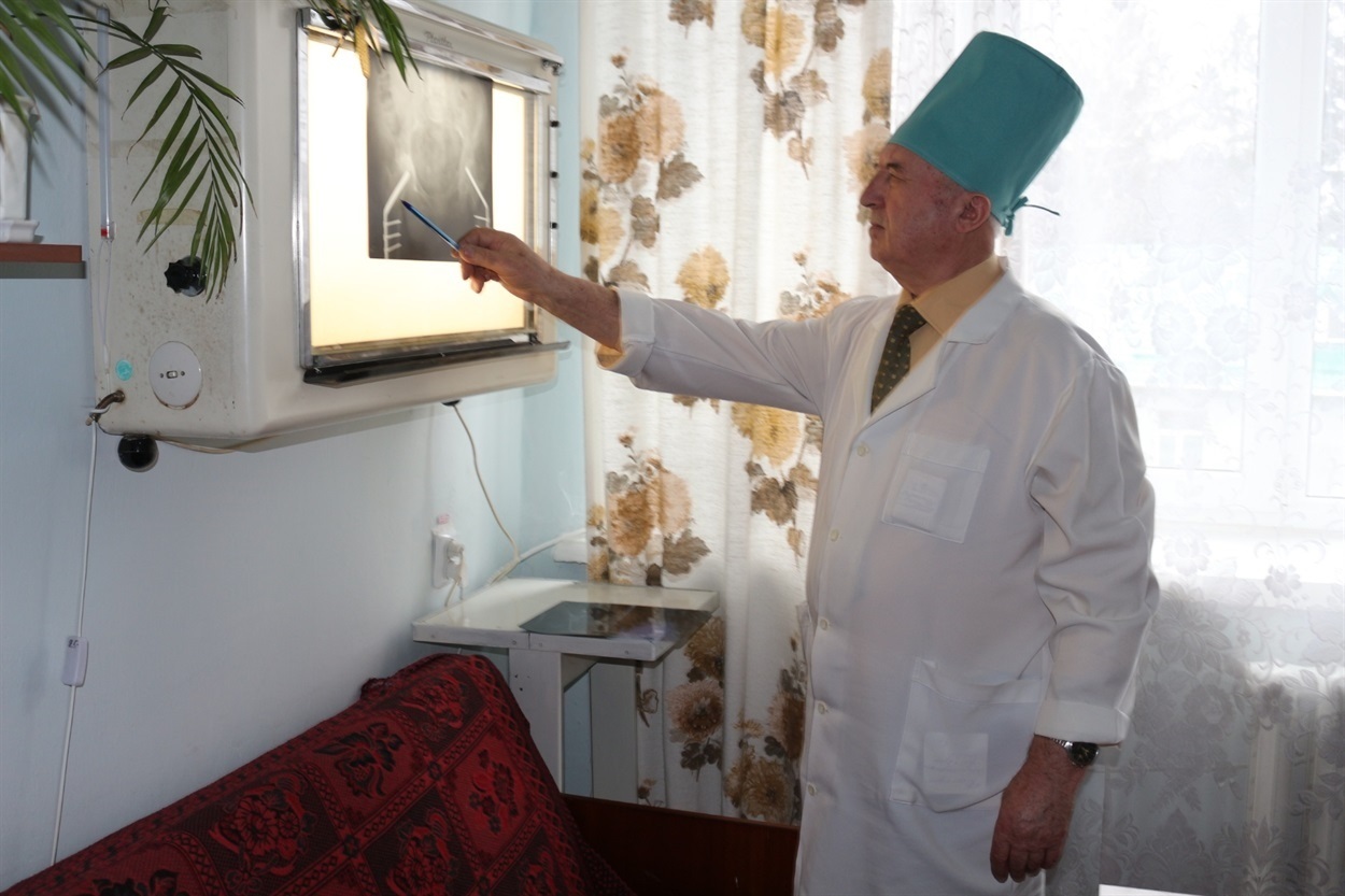 Півстоліття в операційній. Життєвий і професійний шлях Віталія Трохимовича